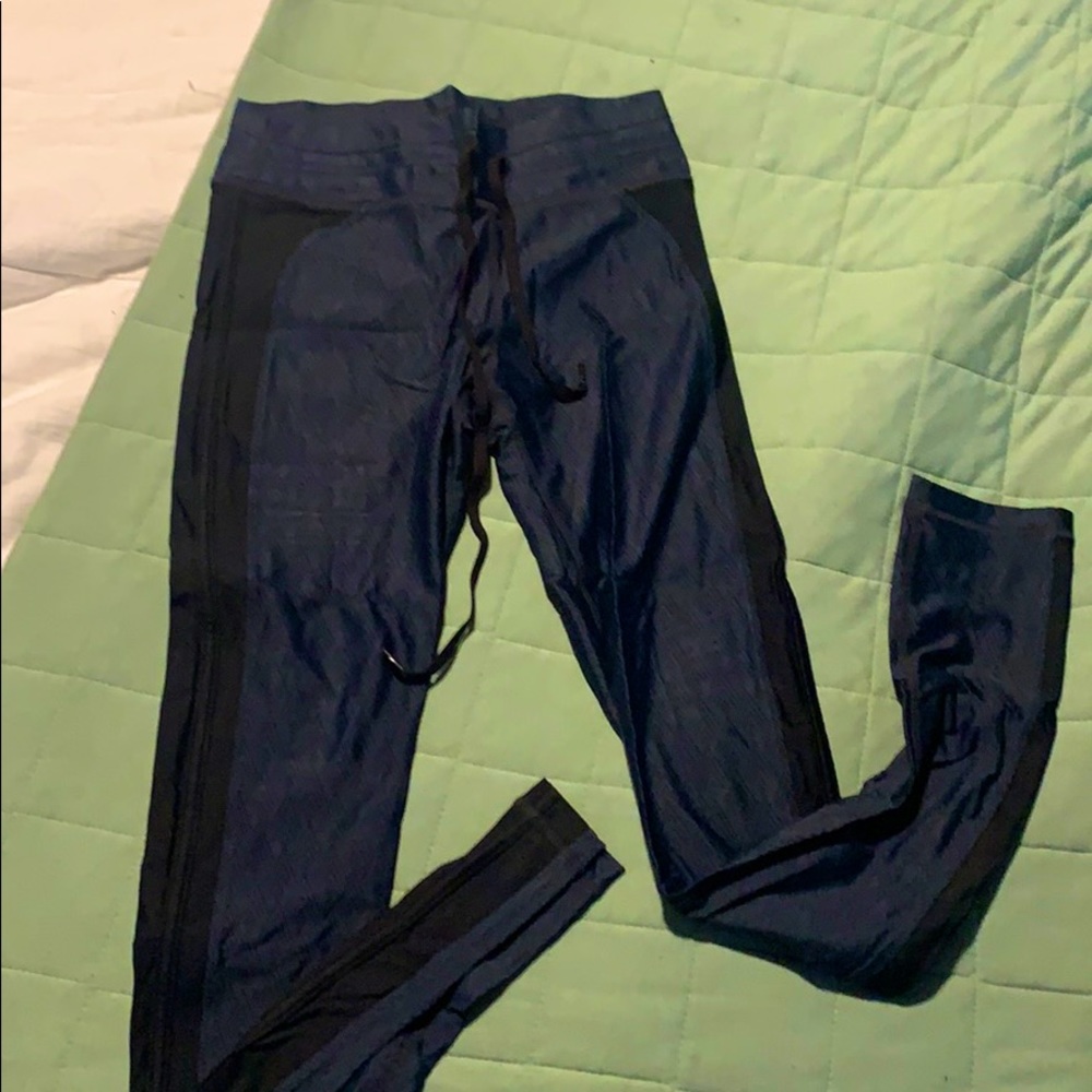 UPSIDE LEGGINGS | NAVY AND BLACK